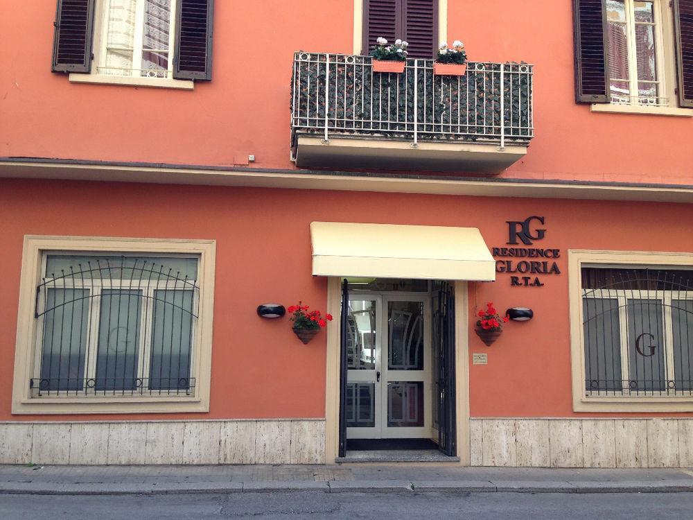 Aparthotel Gloria 2*