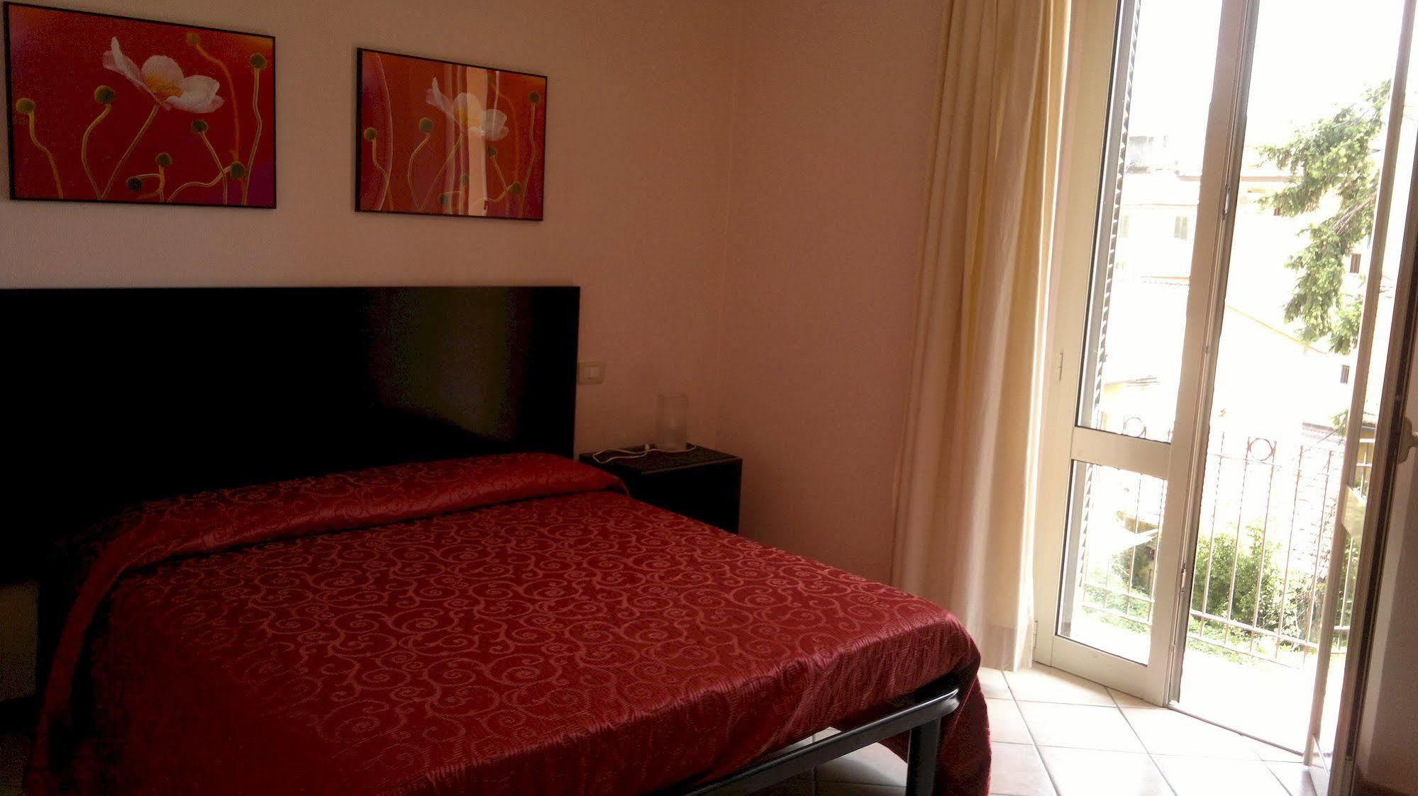 Gloria Aparthotel