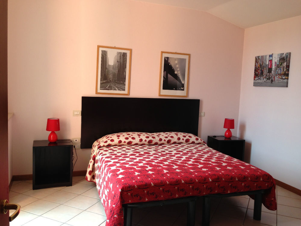 Gloria Aparthotel 2*